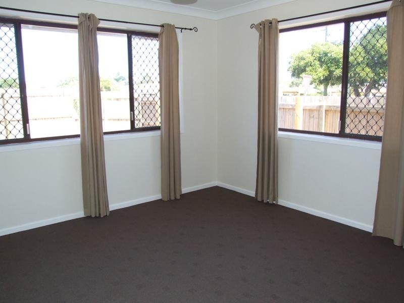 2/1 Haig Street, Golden Beach QLD 4551