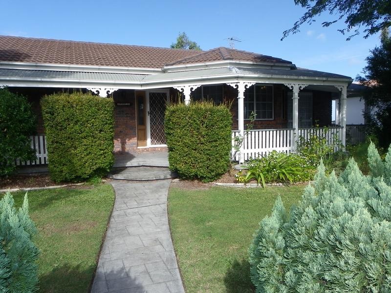 1 Ridgewood Road, Little Mountain QLD 4551