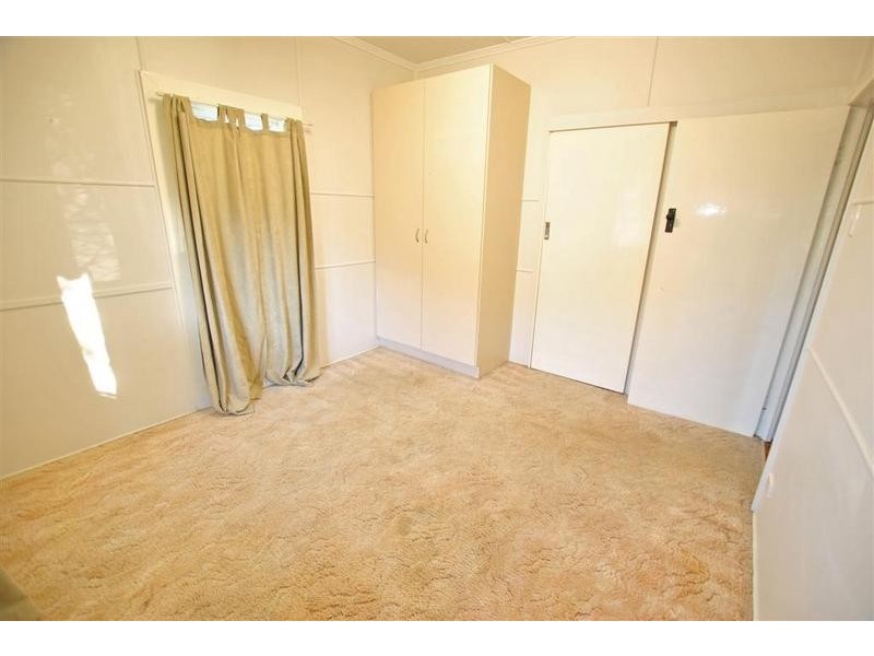 5 Fourth Avenue, Caloundra QLD 4551