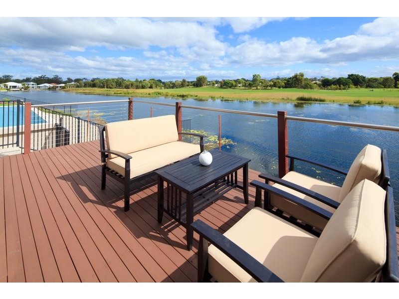 17 Francis Court, Pelican Waters QLD 4551