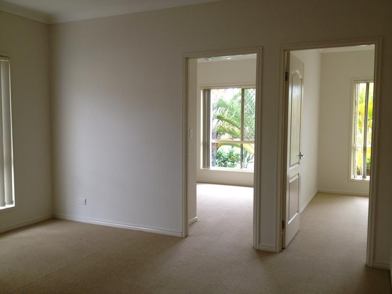 18 Campbellville Circuit, Pelican Waters QLD 4551