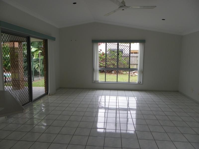 20 Sir Joseph Banks Drive, Pelican Waters QLD 4551