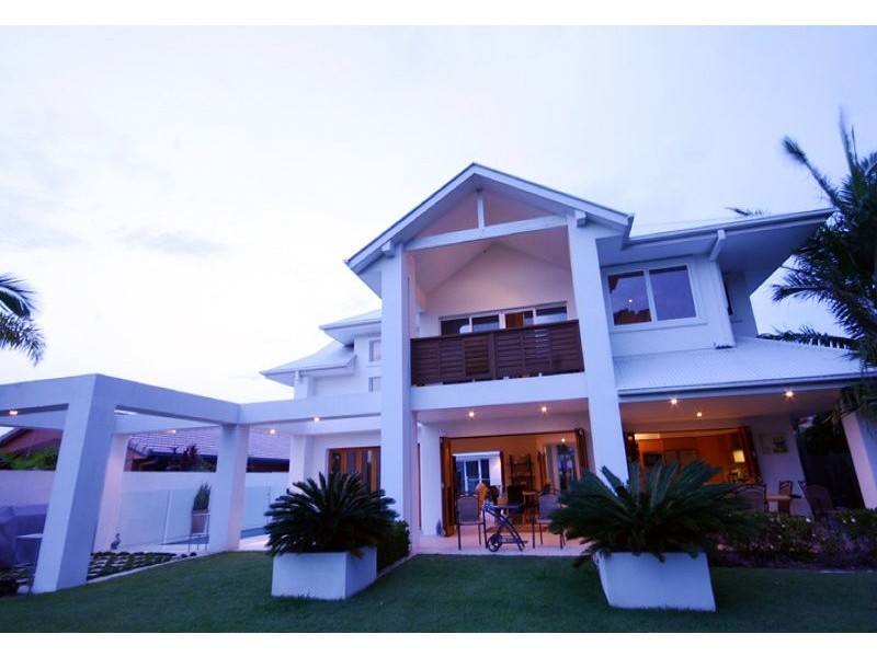 12 Midden Place, Pelican Waters QLD 4551