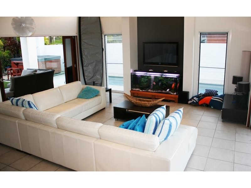 12 Midden Place, Pelican Waters QLD 4551