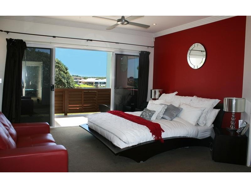 12 Midden Place, Pelican Waters QLD 4551