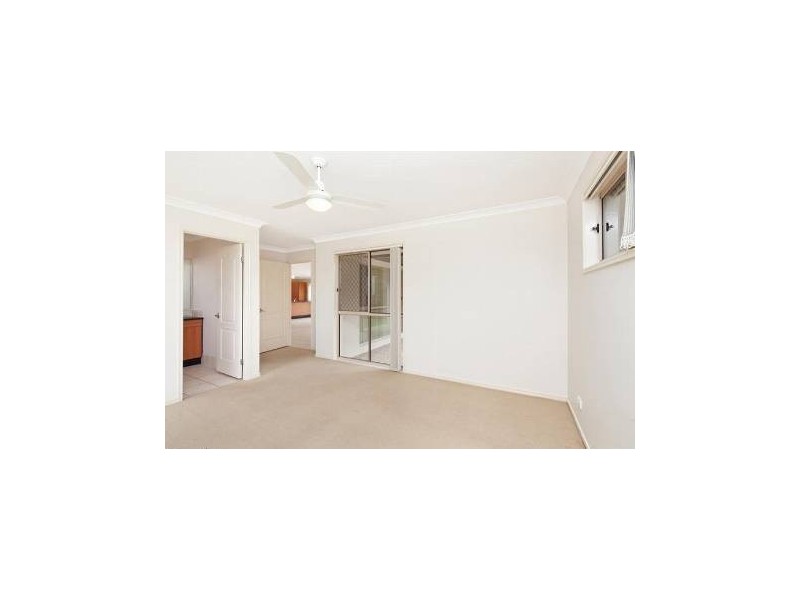 15 Campbellville Circuit, Pelican Waters QLD 4551