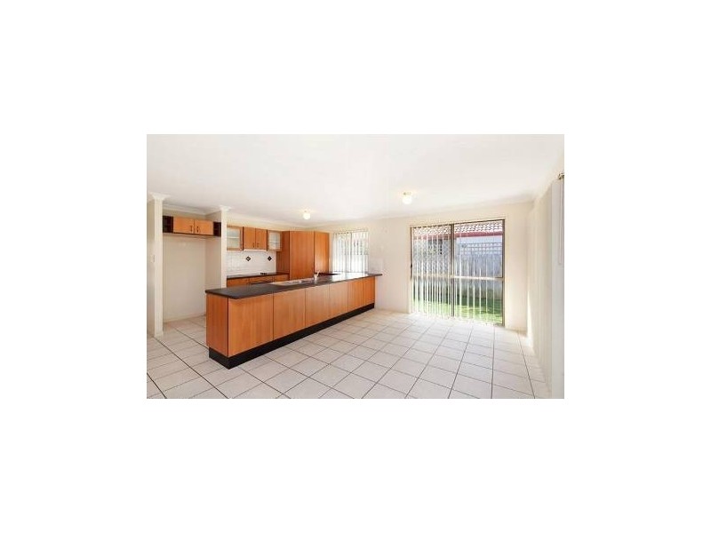 15 Campbellville Circuit, Pelican Waters QLD 4551