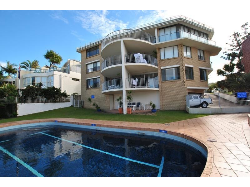 2/2 Burgess Street, Kings Beach QLD 4551