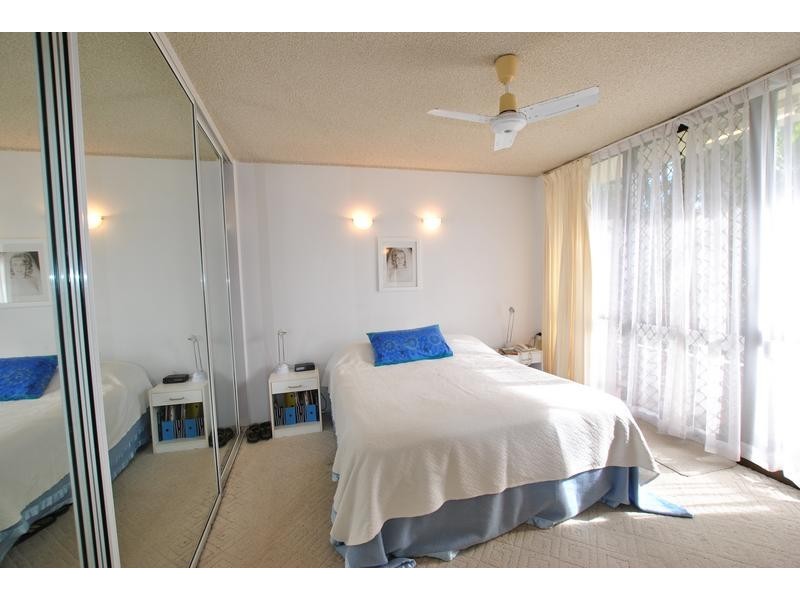 2/2 Burgess Street, Kings Beach QLD 4551