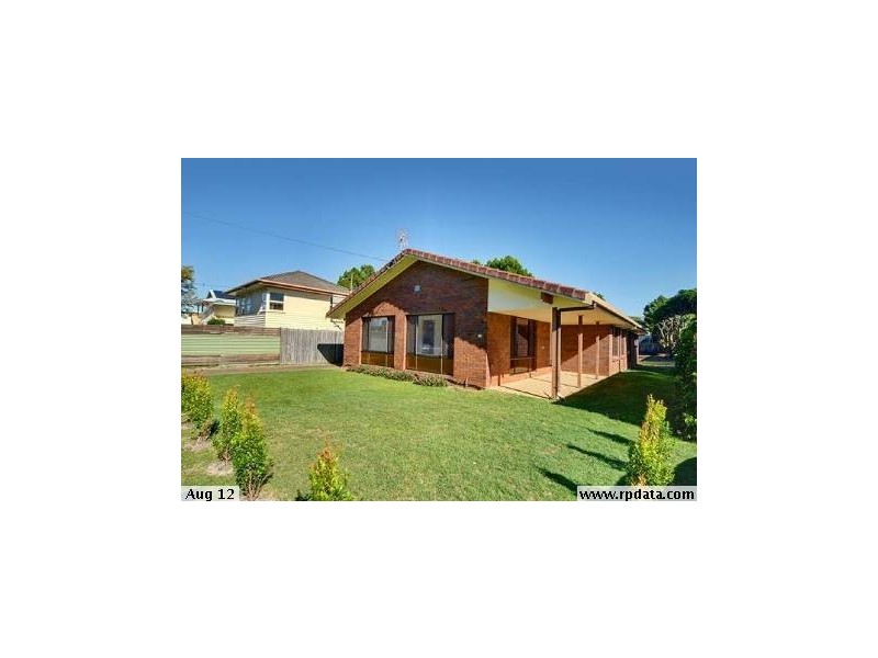 24 Taylor Avenue, Golden Beach QLD 4551