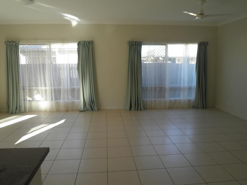 20 Griffin Crescent, Caloundra West QLD 4551