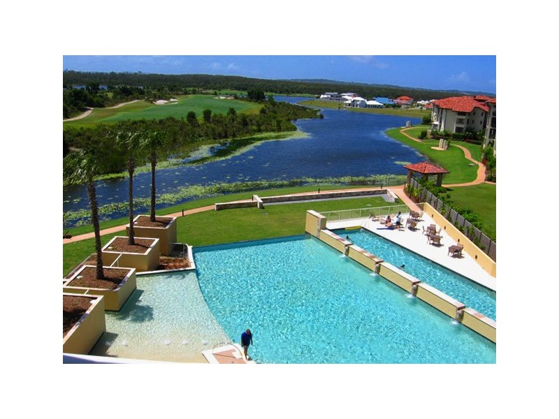 213/38 Mahogany Drive ‘Crowne Plaza’, Pelican Waters QLD 4551