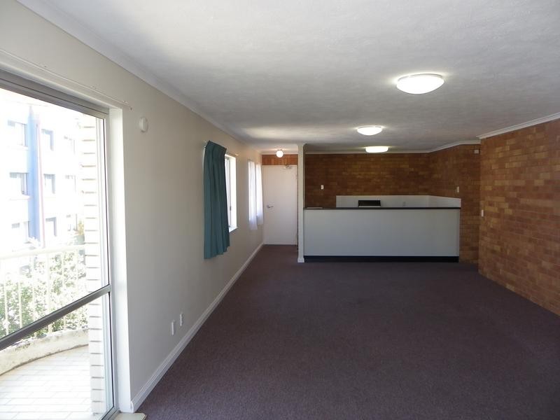 4/9 Orvieto Terrace, Kings Beach QLD 4551