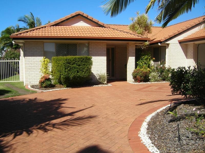 13 Finnegan Place, Pelican Waters QLD 4551