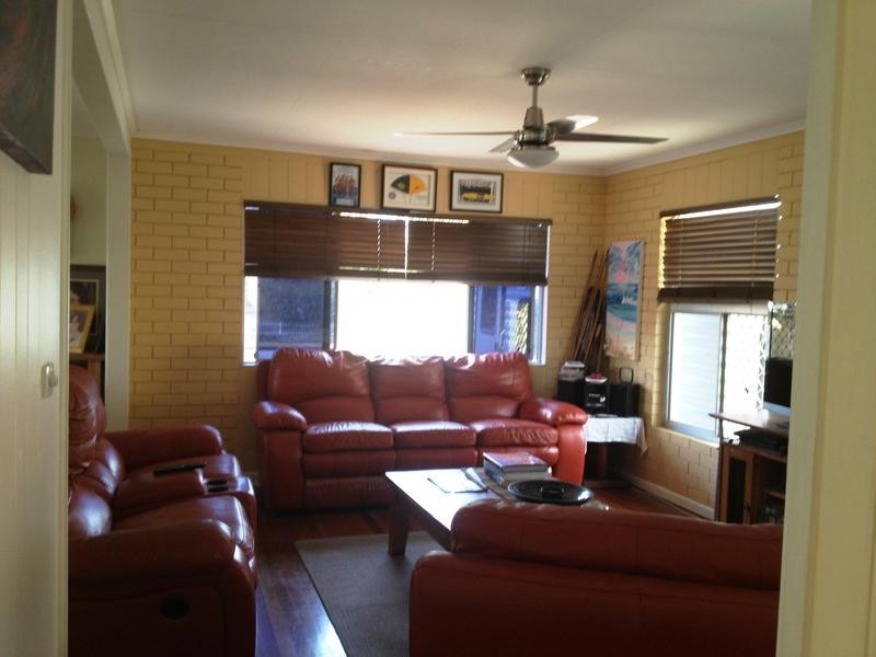 124 Landsborough Parade, Golden Beach QLD 4551