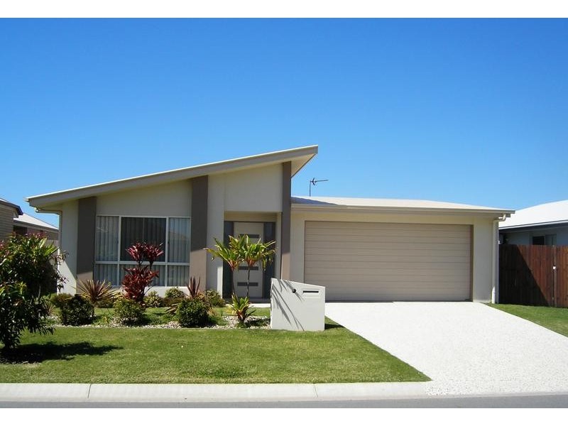 17 Grampion Drive, Caloundra West QLD 4551