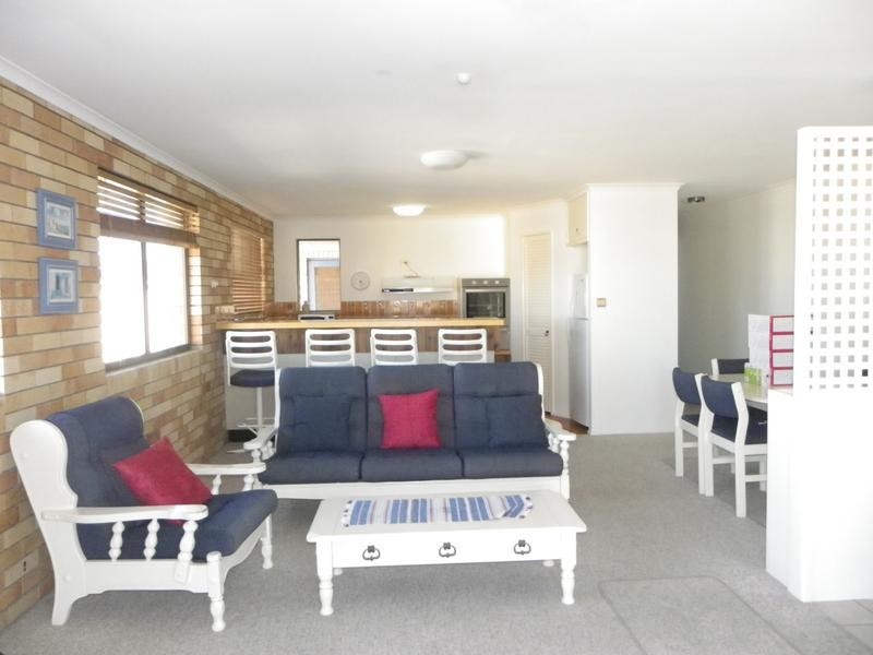 5/8 Dingle Avenue, Kings Beach QLD 4551