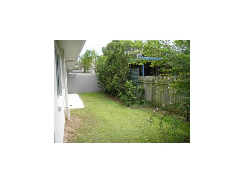 2/27 Crown Street ‘Sandstones’, Currimundi QLD 4551