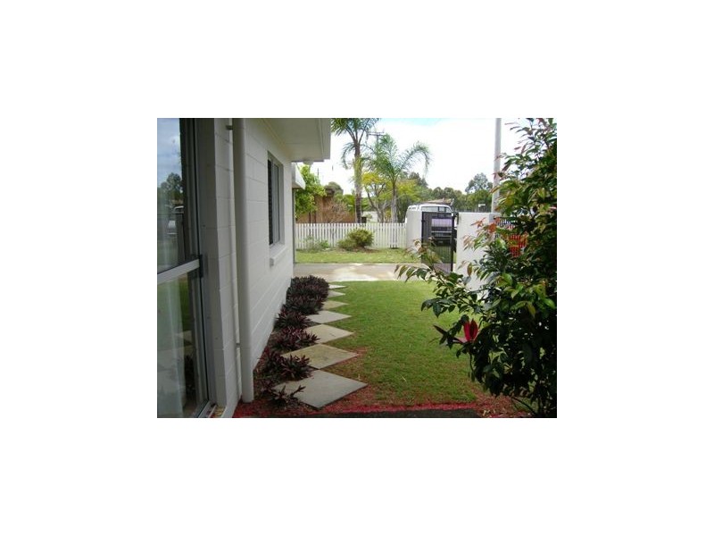 2/27 Crown Street ‘Sandstones’, Currimundi QLD 4551