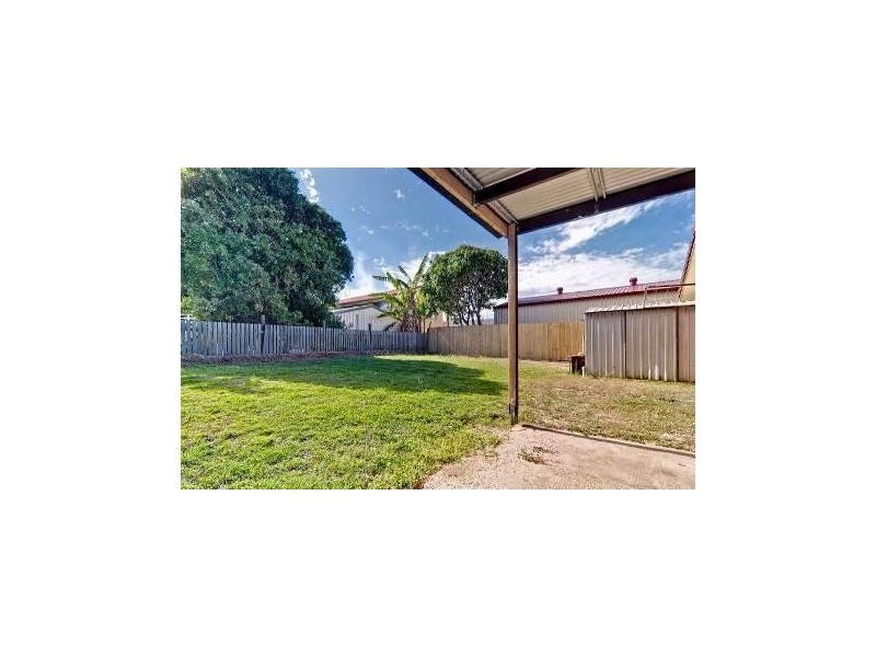 24 Taylor Avenue, Golden Beach QLD 4551