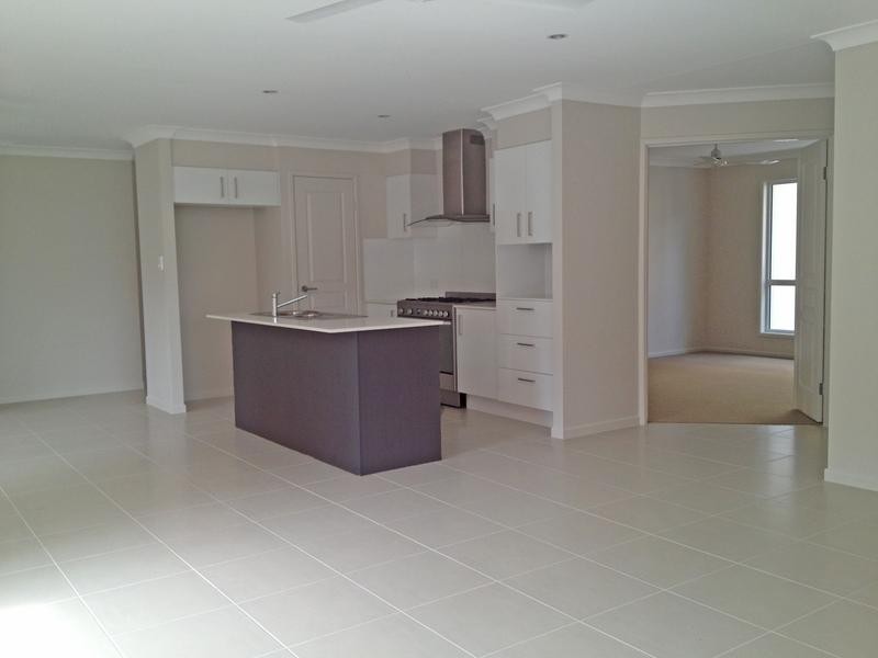 9 Ann Street, Dicky Beach QLD 4551