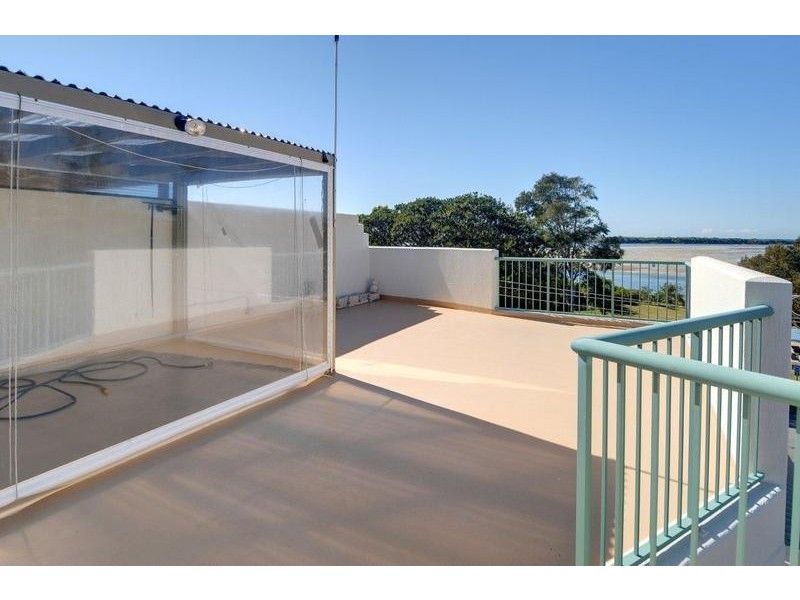 6/64 Esplanade ‘Salt Water Villas’, Golden Beach QLD 4551