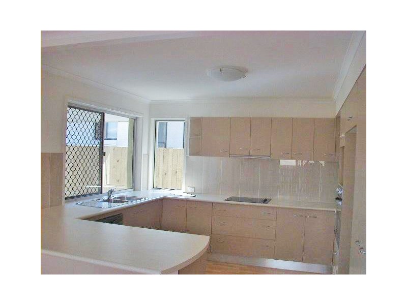 10 Brushbox Place, Meridan Plains QLD 4551