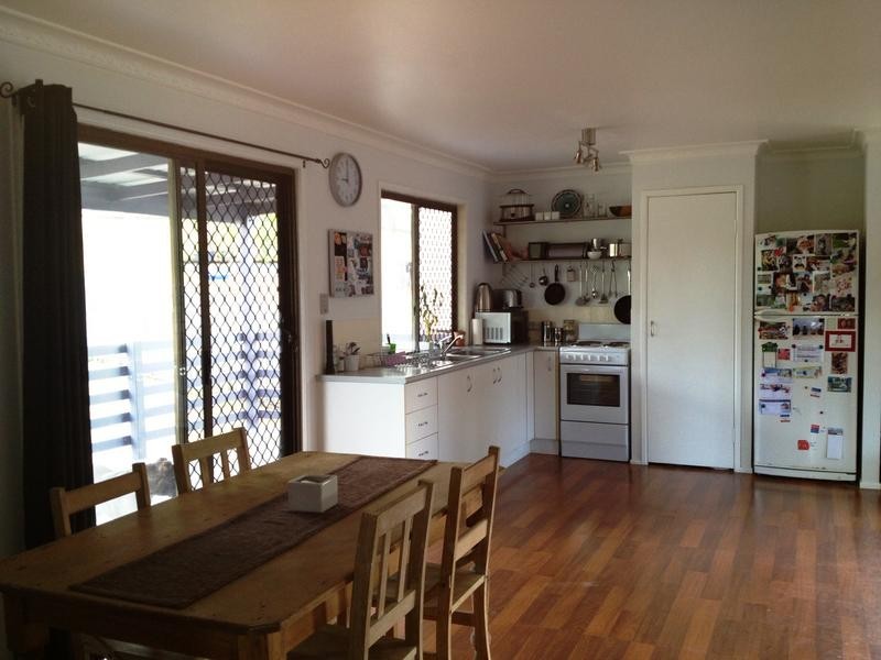 2 Mitchelli Court, Little Mountain QLD 4551