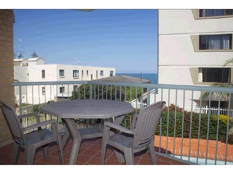 2/13 Warne Terrace, Kings Beach QLD 4551