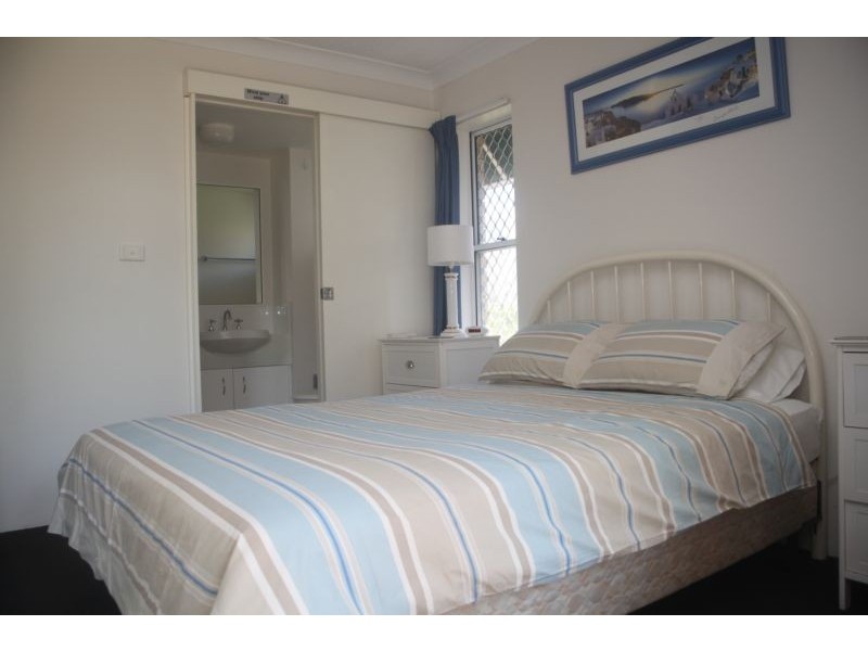 2/13 Warne Terrace, Kings Beach QLD 4551