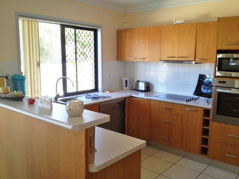 4 Eastern Rise, Little Mountain QLD 4551