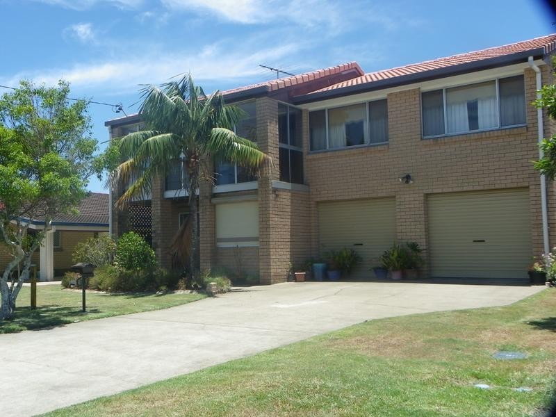 19 Booker Parade, Golden Beach QLD 4551