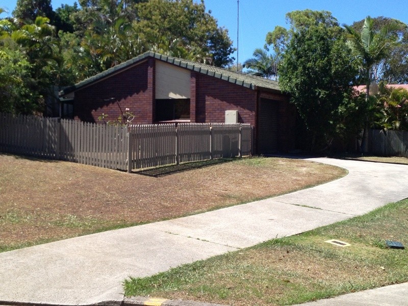 4 Shearwater Court, Aroona QLD 4551