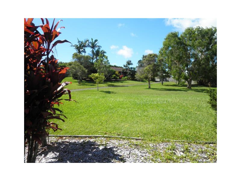 16 Brolga Court, Little Mountain QLD 4551