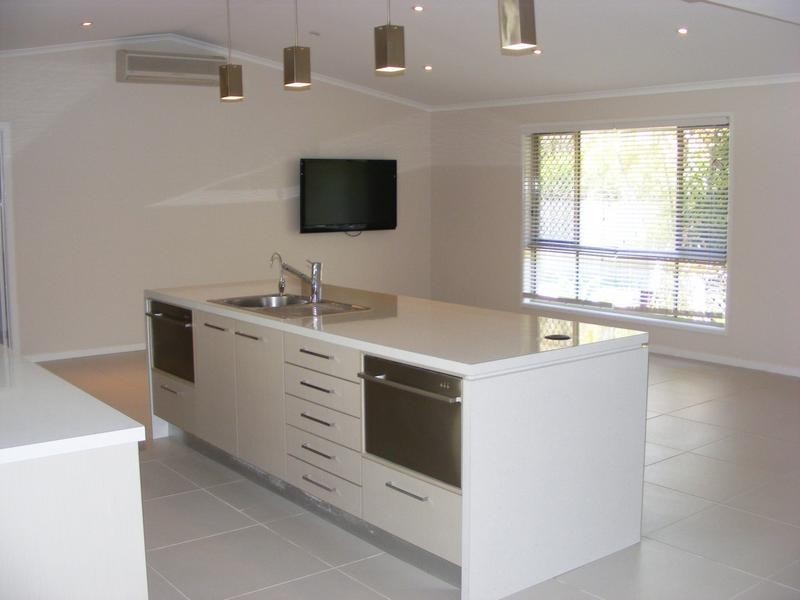 9 Bellcarra Place, Little Mountain QLD 4551