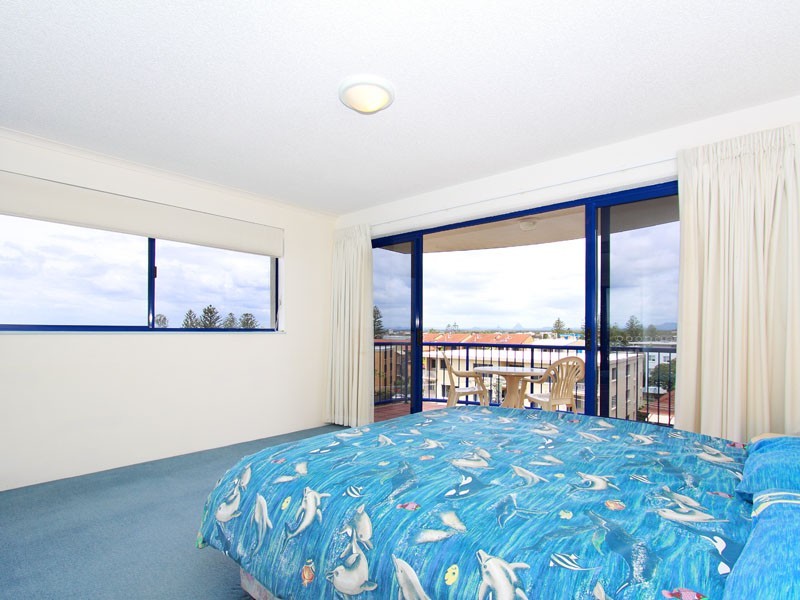 7/5 Latona Avenue, Caloundra QLD 4551