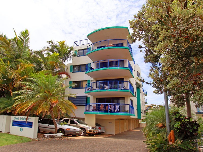 7/5 Latona Avenue, Caloundra QLD 4551