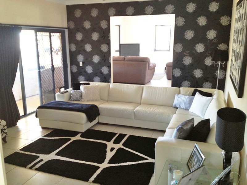 4 Eastern Rise, Little Mountain QLD 4551