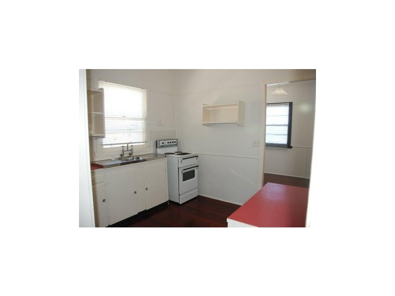 42 Esplanade, Golden Beach QLD 4551