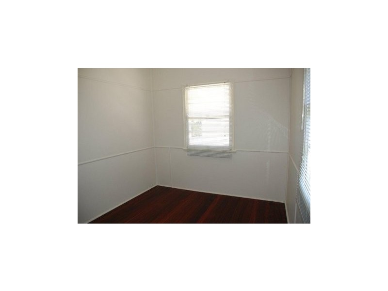 42 Esplanade, Golden Beach QLD 4551