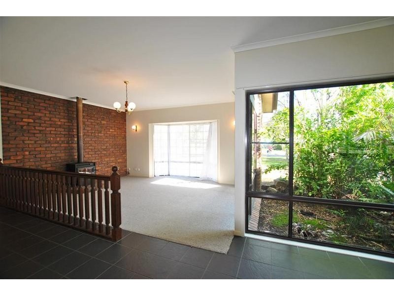 16 Casuarina Drive, Little Mountain QLD 4551