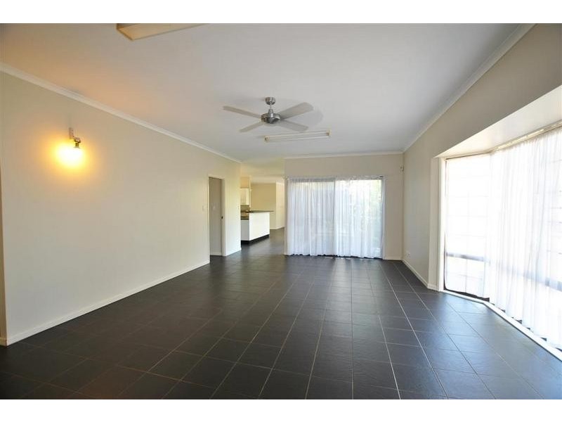 16 Casuarina Drive, Little Mountain QLD 4551