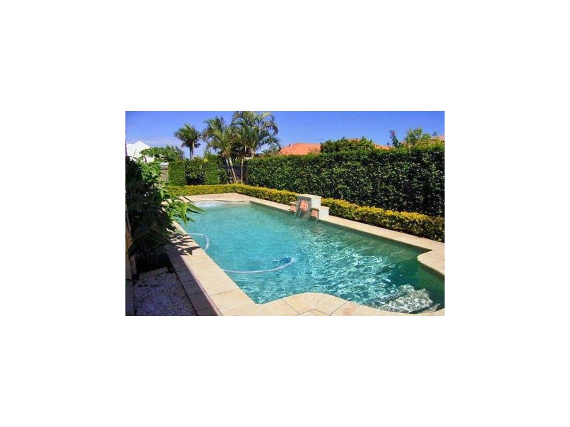 13 Gradorean Street, Pelican Waters QLD 4551