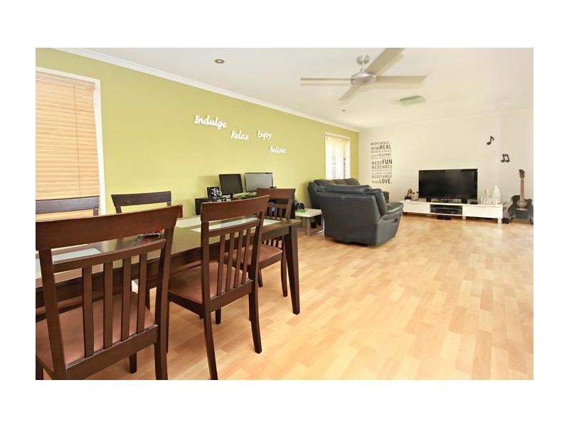 8 Domatia Place, Meridan Plains QLD 4551