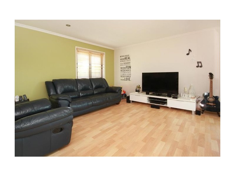 8 Domatia Place, Meridan Plains QLD 4551