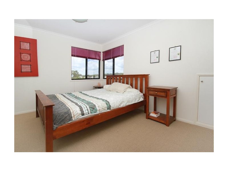 8 Domatia Place, Meridan Plains QLD 4551