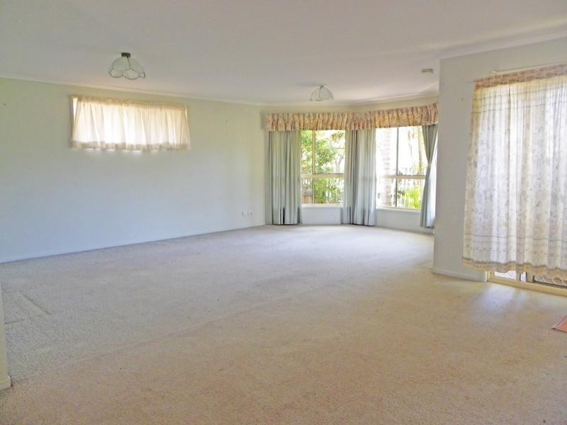 24 Village Way, Little Mountain QLD 4551