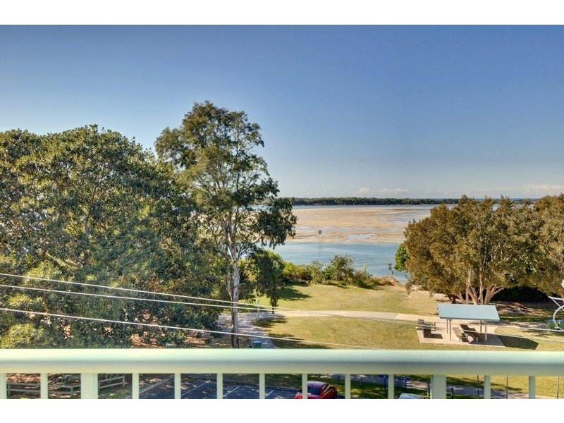 6/64 Esplanade, Golden Beach QLD 4551