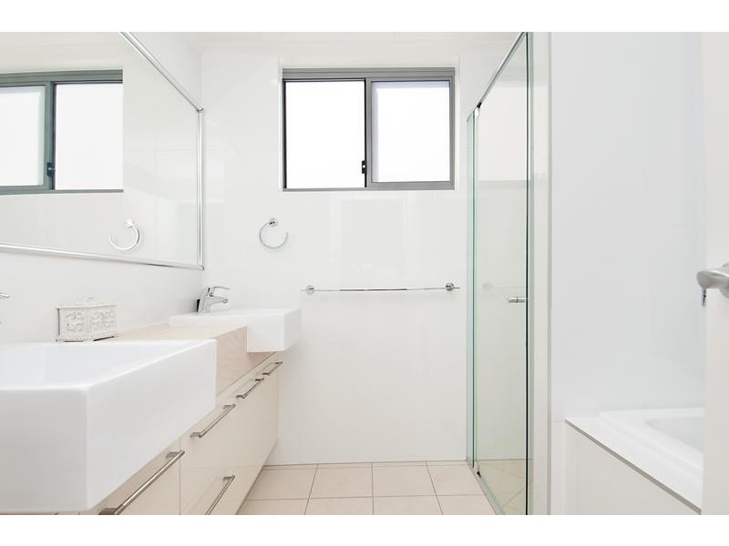 9/6 Orvieto Terrace, Kings Beach QLD 4551