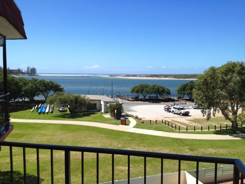11/7 Landsborough Parade, Golden Beach QLD 4551